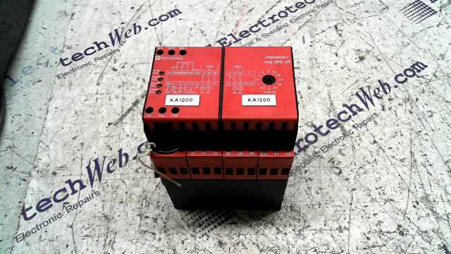 Telemecanique Safety Relay