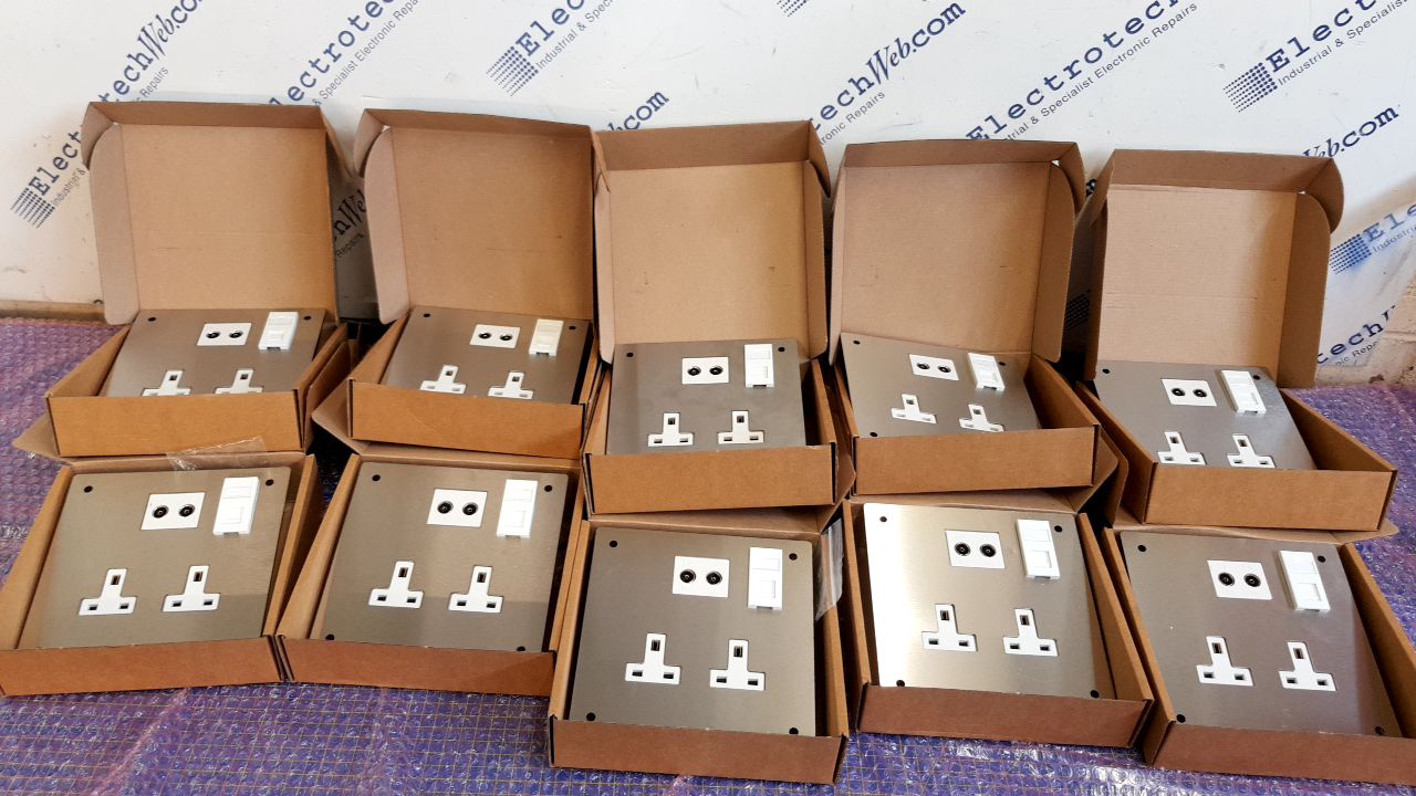 Electrotech L7006i Cell Call c/w RJ45 Socket