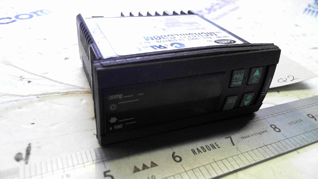 Carel Temperature Controller